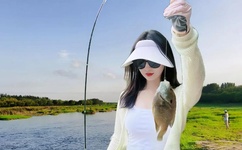 两个奶头被吃得又翘又痛